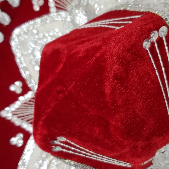 Luna genuine Sombrero child's red velvet silver sequins - Picture 7 of 12